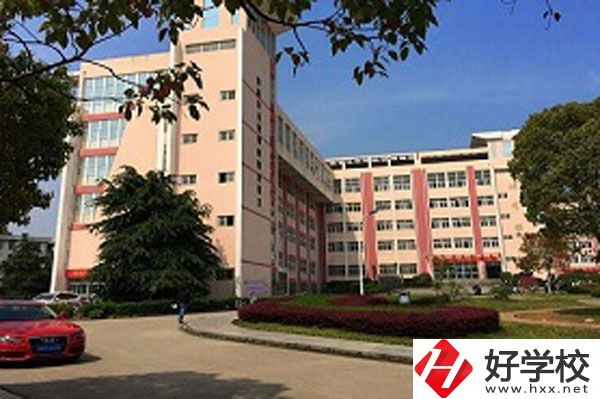 長沙市現代服務職業中專教學樓