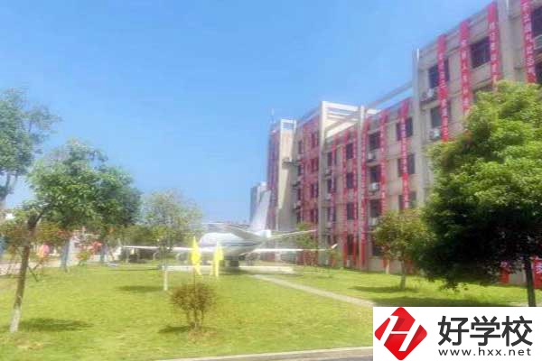 長沙經貿職業中?？梢詤⒓痈呖紗?？還有哪些升學方式？