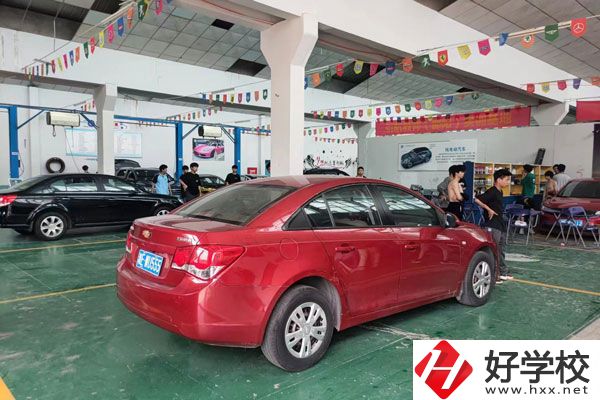 邵陽市中南科技職業學校人才培養如何?往屆生能報嗎?