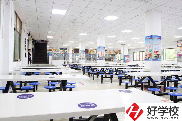 株洲鐵航衛生中等職業技術學校食堂