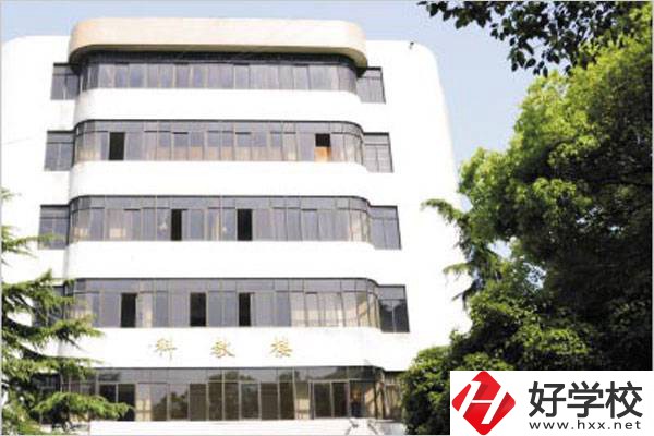 湖南省工業技師學院教學樓