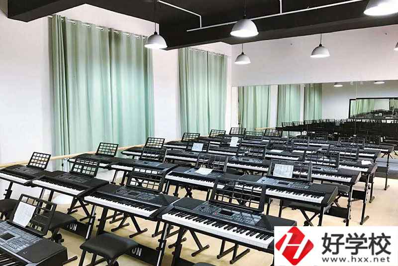 邵陽市創新職業技術學校實訓室