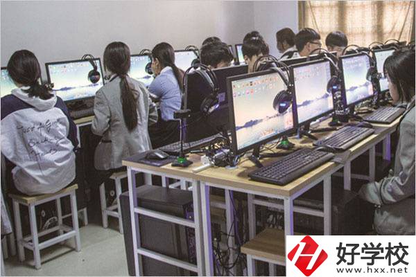 懷化市金橋職業技術學校實訓室