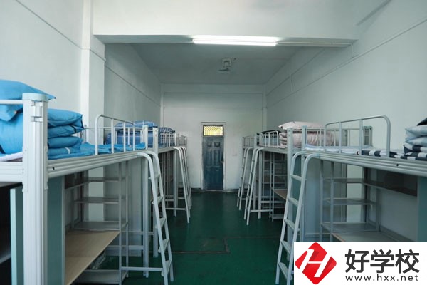 永州龍翔中等職業技術學校實訓室