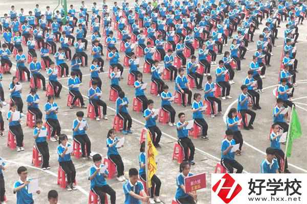桃源縣機電成人中等專業學校學生