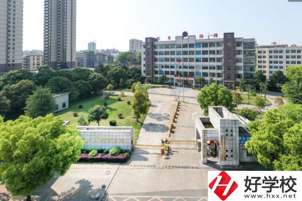 想學汽修類專業，湖南這三所學校都可以！