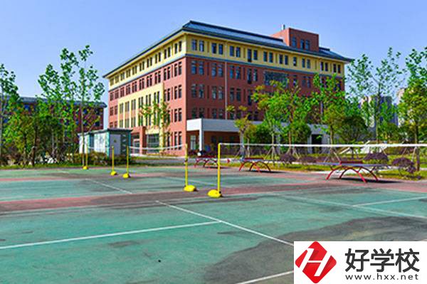 嘉禾縣職業中等專業學校如何?一年要多少錢?