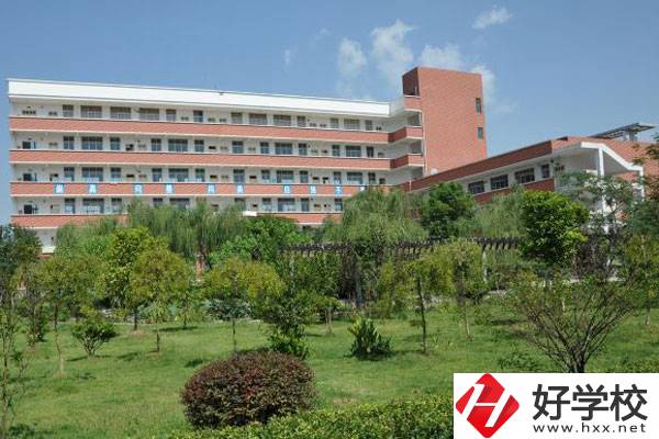 常德女子外語學校有什么優勢?學費多少?
