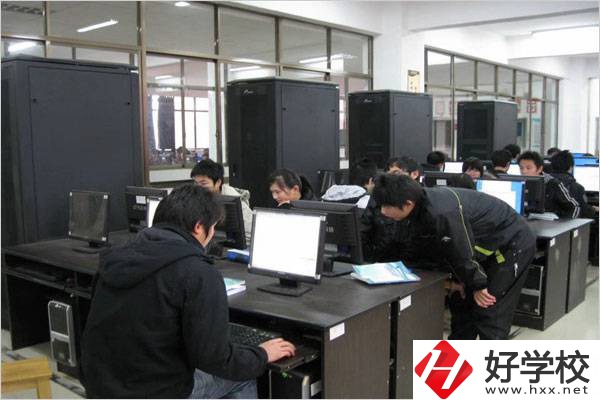 衡陽市職業中等專業學校實訓室