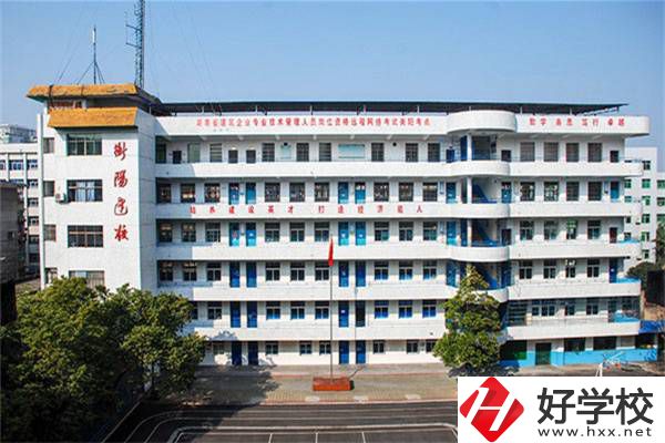 衡陽建筑職校怎么樣？建筑類專業就業前景怎么樣？