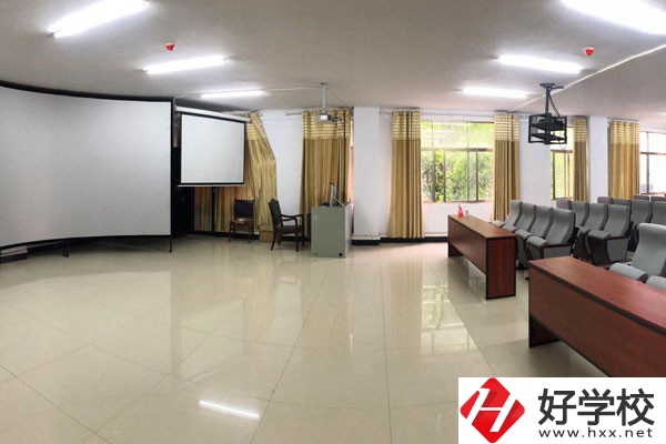 湖南省岳陽縣職業中專學校好不好？有哪些辦學特色？