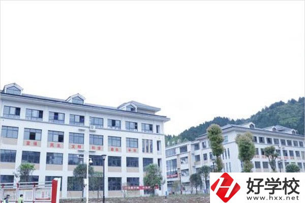 保靖縣中等職業技術學校實訓樓