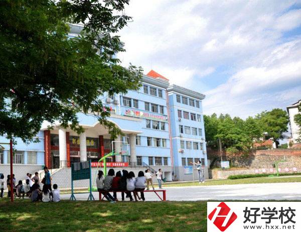 炎陵縣職業技術學校教學樓