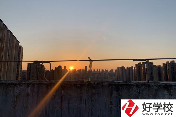 邵陽市洞口縣有學畜禽生產的中職學校嗎？