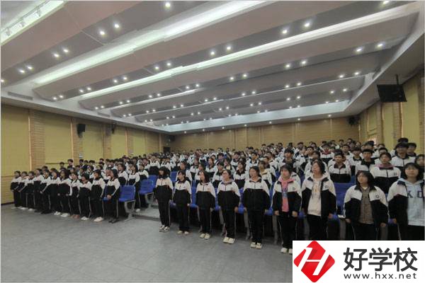 桃江縣職業中專學校學生