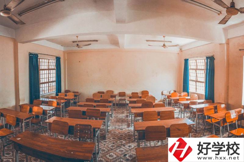 婁底職業技術學院有哪些專業？學費貴不貴？