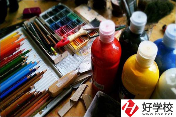 想學畫畫職高報哪個專業？湖南有什么學?？梢詫W？