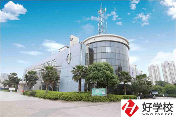 湘潭市工業貿易中等專業學校食堂
