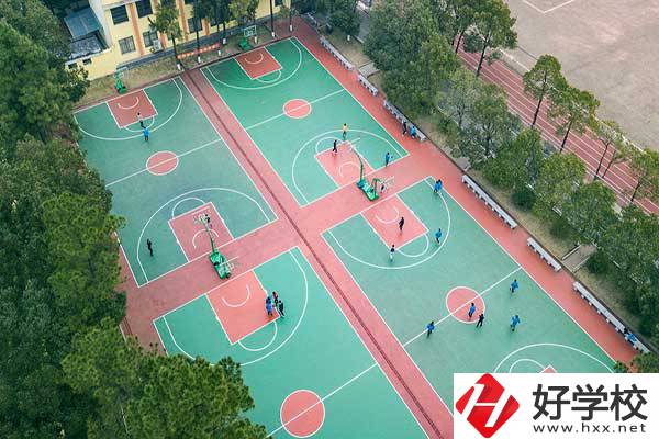 衡陽市鐵路運輸職業學校操場