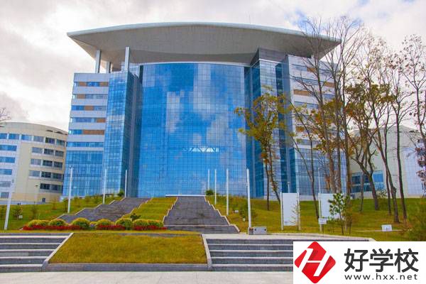 長沙哪些職校有直播電商服務專業？提供就業機會嗎？