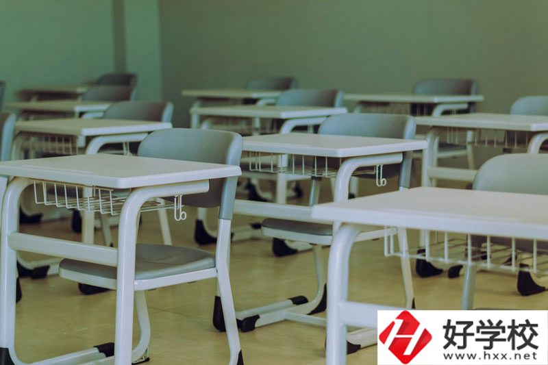 懷化啟航衛校是中專嗎？學校怎么樣？