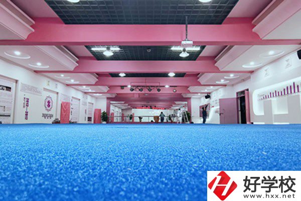 常德有哪些外語中職學校？開設有什么專業？