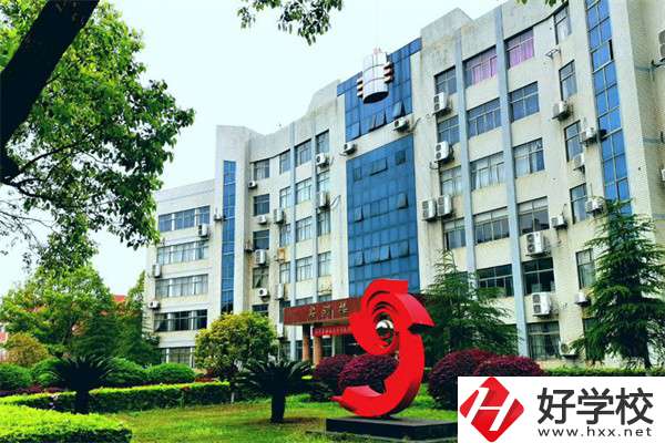 婁底哪些職校有開設護理專業？就業方向是什么？