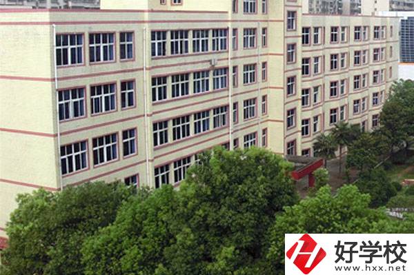 初中畢業讀中專，郴州工業交通學校好不好？